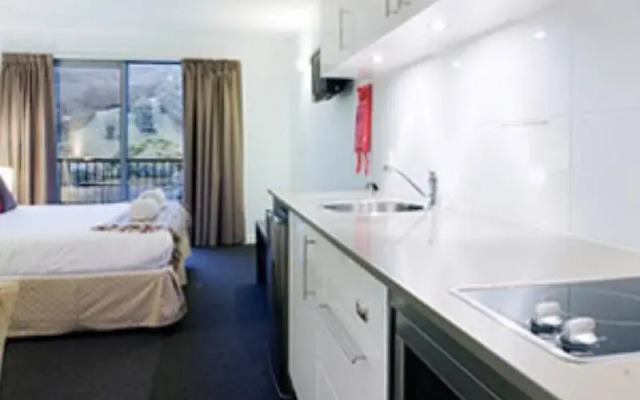 Snowgoose Apartments