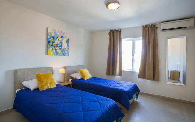 Blue Bay Apartments