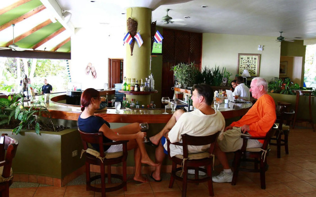 Hotel Club Del Mar