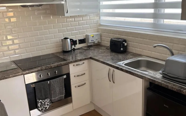 Modern One Bedroom Chalet With Central Heating