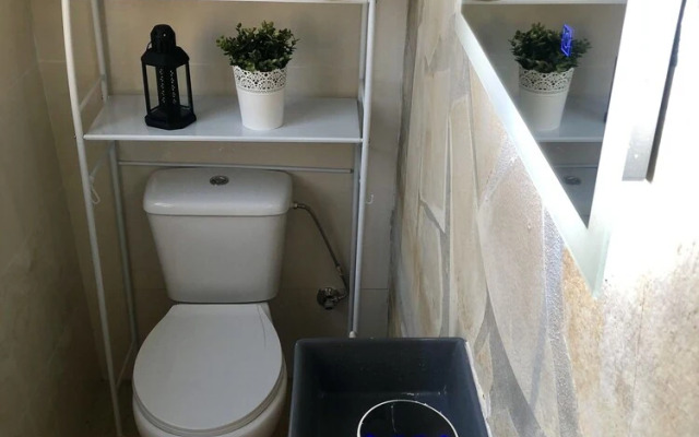 Rooms in Seafront Villa