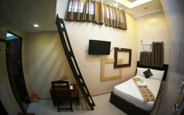 Rovic's Tourist Hotel