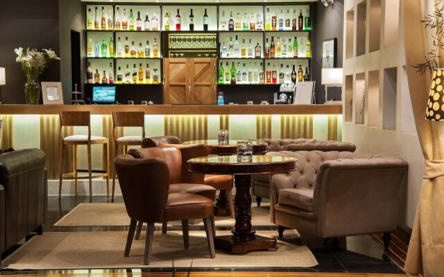 Sea View Cityscape Hotel