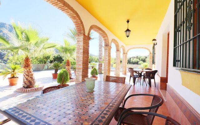 1142 Villa Castaño
