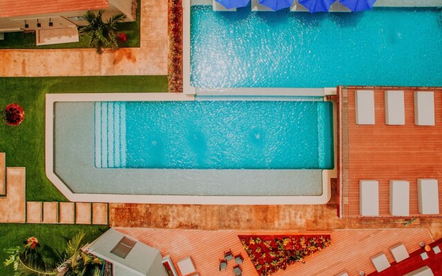 Dreamer Beach Club