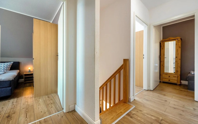 Apartment by Lake Muritz With Marina Views