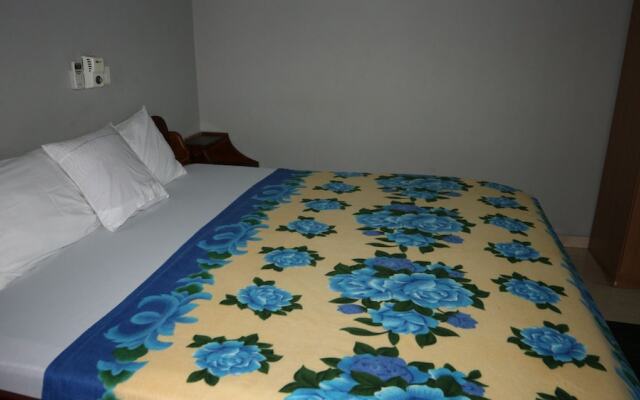 Waterfront Paradise Resort