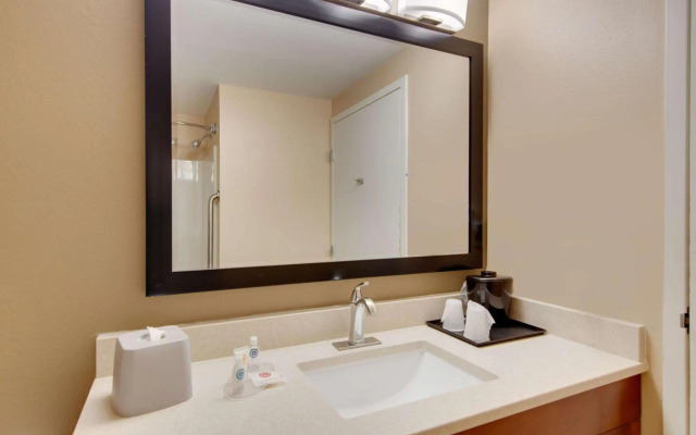 Comfort Inn Airport