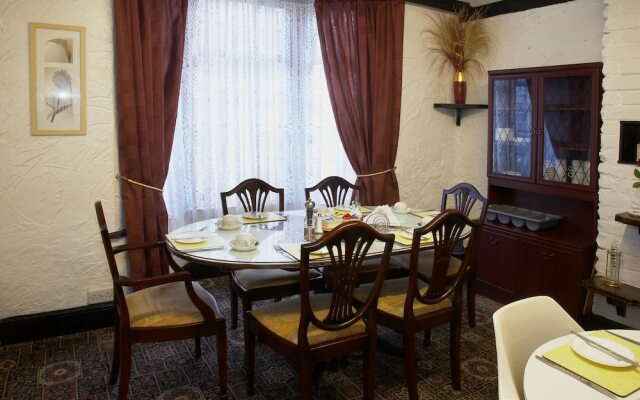 OYO Tudor Lodge - Redcar Beach