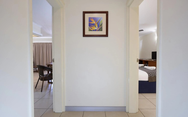Cairns Queenslander Hotel & Apartments