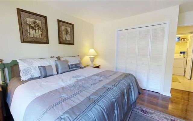 Inverness Village 919 by RedAwning