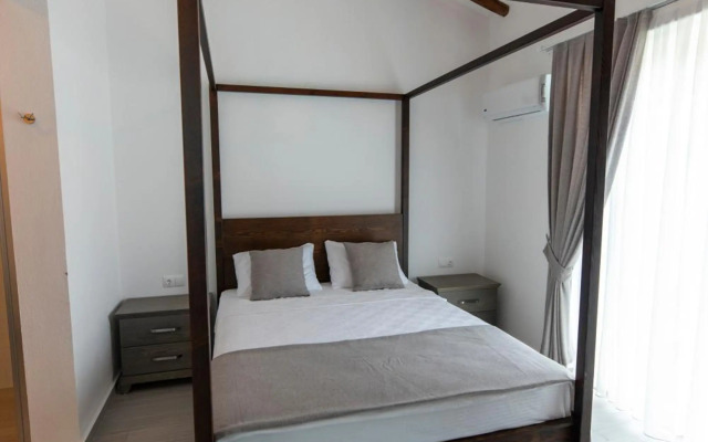 Z Exclusive Hotel And Villas