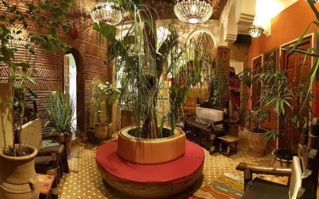Riad CharCam - Adults Only