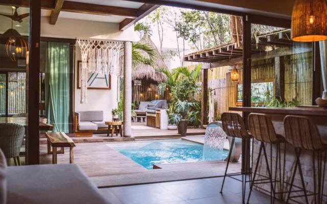 Private Villa in Aldea Zama
