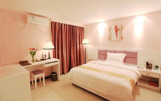 Purple Attic Holiday Hotel