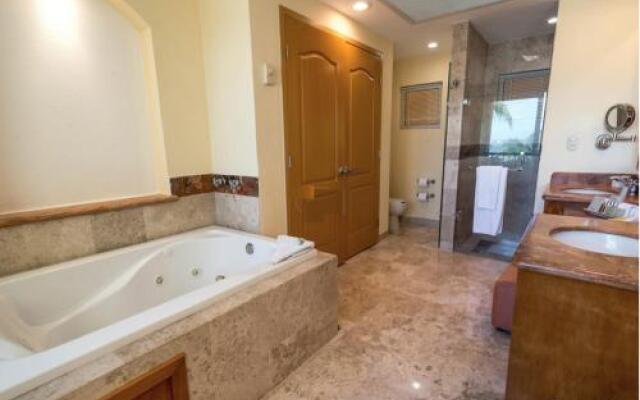 Suites at VDP Flamingos Resort and Spa