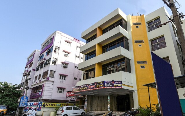 OYO 18698 Hotel New Prince