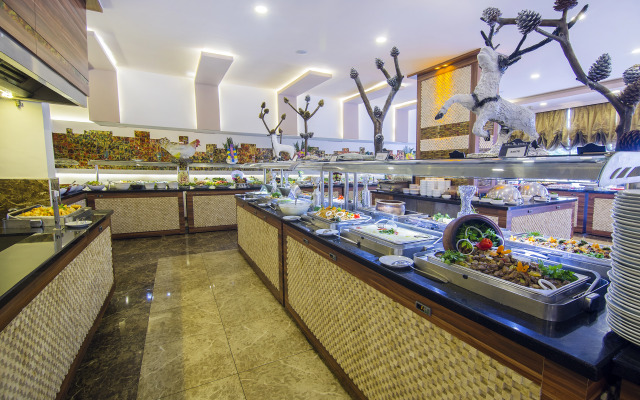 Kleopatra Royal Palm Hotel