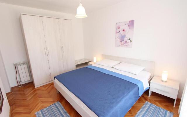 Apartments Rozela 257