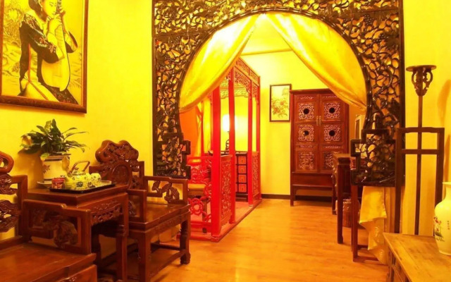 Double Happiness Beijing Courtyard Hotel