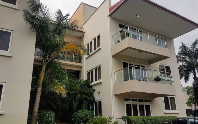 Charming 3-bed Apartment Airport Residential Accra