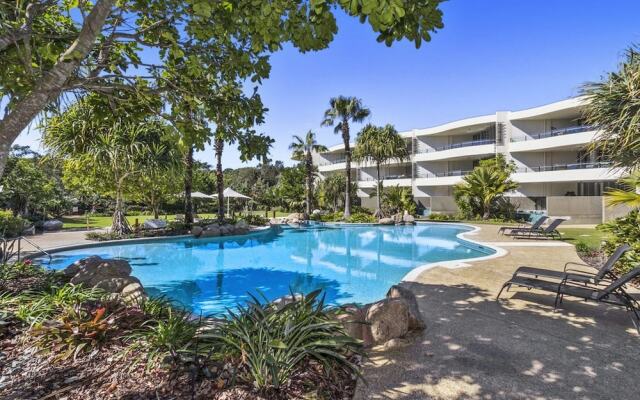 Cotton Beach 54 Rooftop Pool View