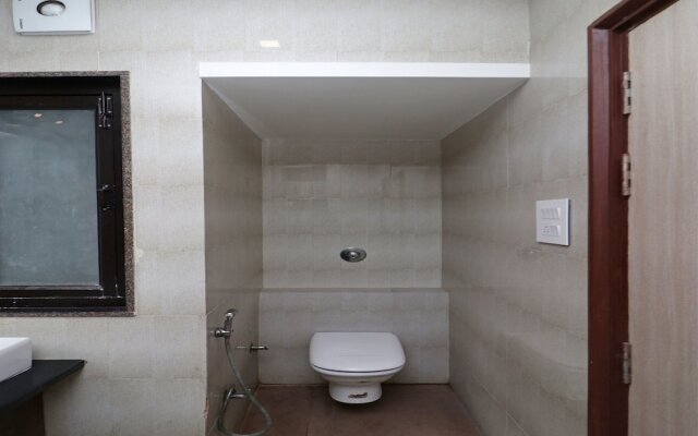 Capital O 2594 Hotel Kanchan Residency