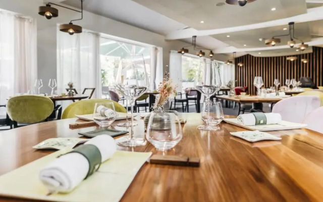 Le Carré d'Alethius Logis Hôtel Restaurant