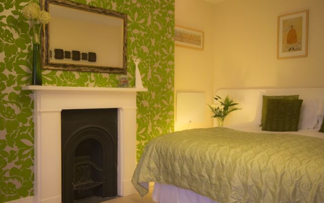 The Guesthouse East