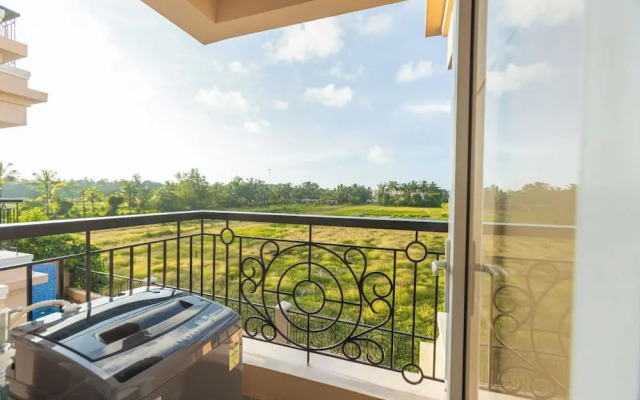 Palm Retreat 1BHK Pool & Field Views