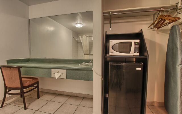 Motel 6 Windsor, ON