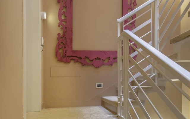 Beautiful Studio Flat With Balcony in Front of Arena