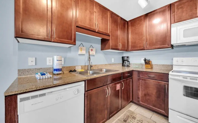 Laketown Wharf 116