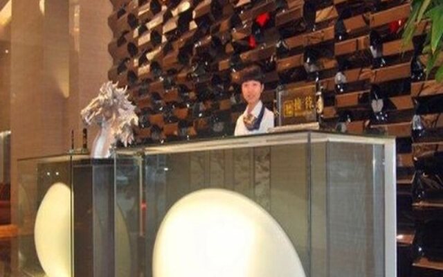 Aohua International Apartment Hotel