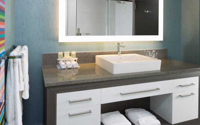 Holiday Inn Express Quebec City - Sainte Foy by IHG