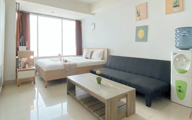 Cozy and Best Deal Studio at Grand Kamala Lagoon Apartment