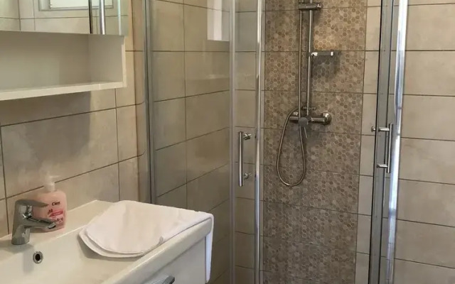 Lovely house Ena -near the beach, in a very quiet area