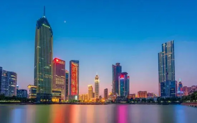 Wuhan Yunshanju Apartment (Qushuilou Subway Station)