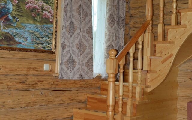 Загородный отель «Лесное озеро»