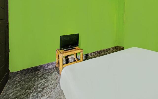 Hotel O Ashooy HomestayNearWisata Desa sedau