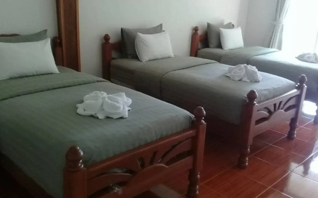 Mai Ngern Mai Thong Resort