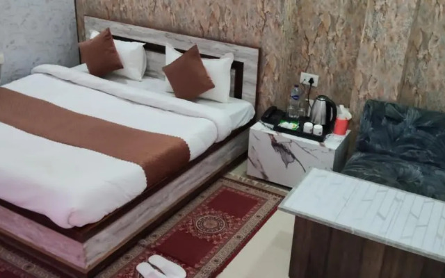 OYO 9134 Hotel Mahaveer International