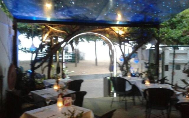Room Terrace Hostel