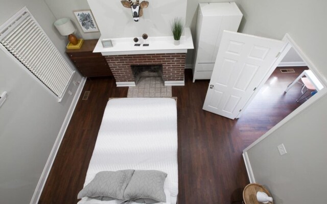 Desirous Iris Atlanta Vacation Home Sleeps 5