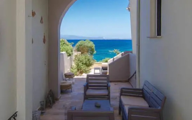 Plaka Studios