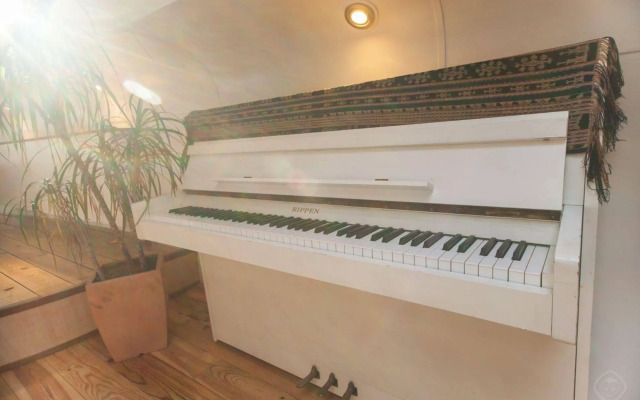 Houseboat apartments - Canal Belt East area