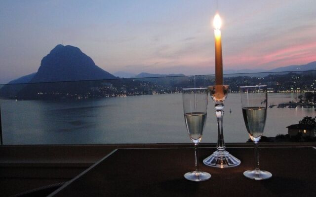 Breathtaking View for a Romantic Stay