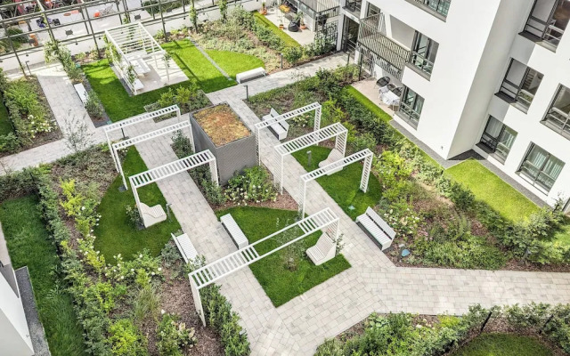Elegant Apartment for 4 by Renters
