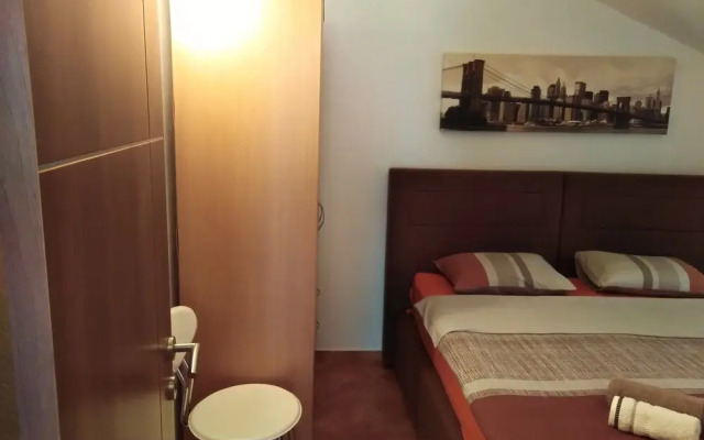 Martiva Apartment With Terrace
