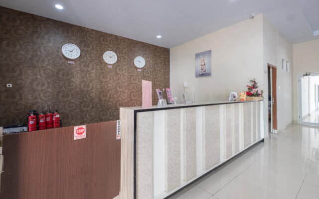 Hotel O Makassar near Pantai Losari formerly Hotel Astra Novilia